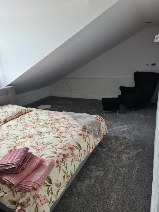 Dworek Sw.Antoniego Slawutowo Eksteriør bilde