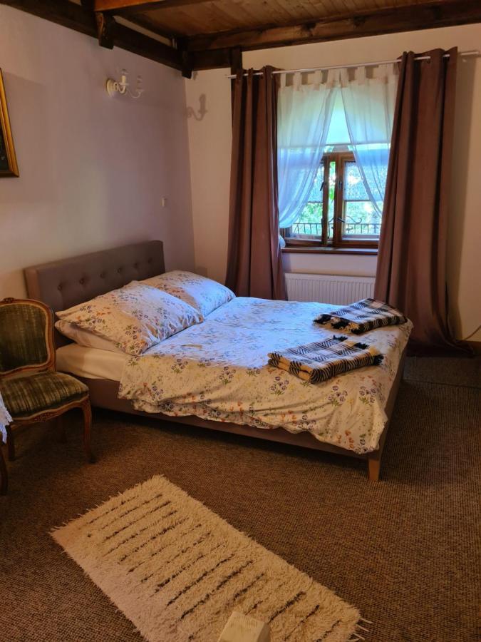 Dworek Sw.Antoniego Slawutowo Eksteriør bilde